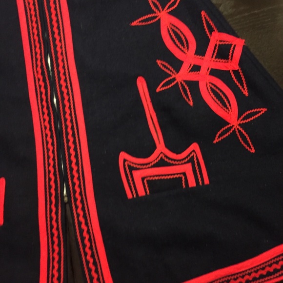 Vintage Wool Cape - Picture 3 of 5